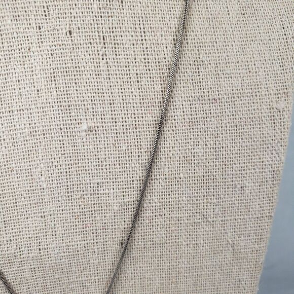 Brighton Silver Plated Swirl Circular Pendant Snake Chain Collar 17" Necklace - Picture 8 of 12